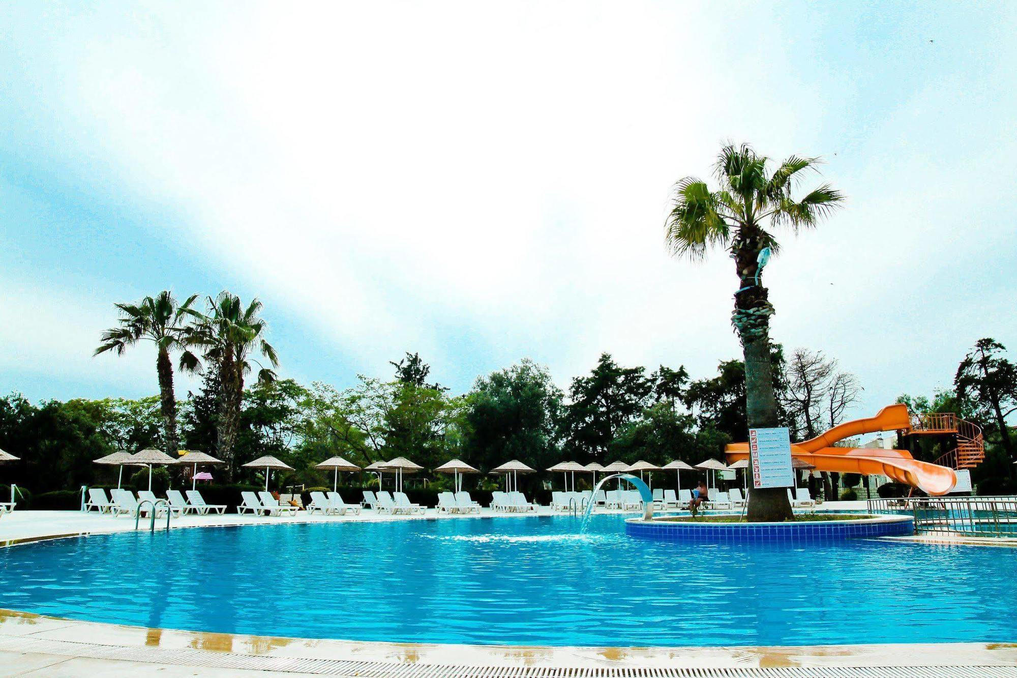 The Holiday Resort Didim Dış mekan fotoğraf